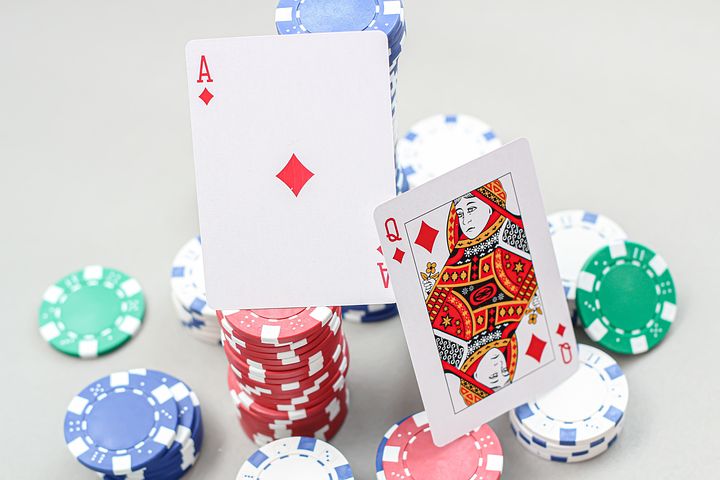 4 Tips On How To Use Your Knowledge With The Poker Hands In Order To Get More Wins