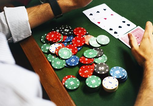 Poker Cash Game: Incorporating C-Bets in Your Strategy to Win Big